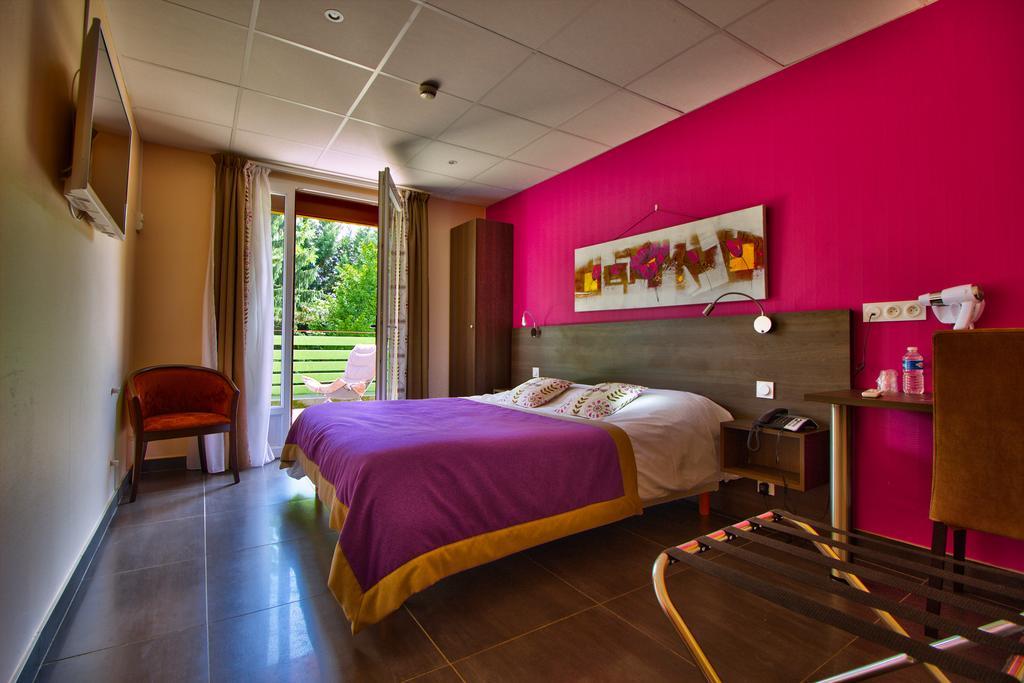 Logis Hotel Restaurant Le Chalet Du Mont Roland Sampans 외부 사진
