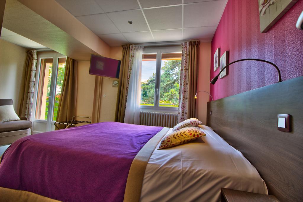 Logis Hotel Restaurant Le Chalet Du Mont Roland Sampans 외부 사진