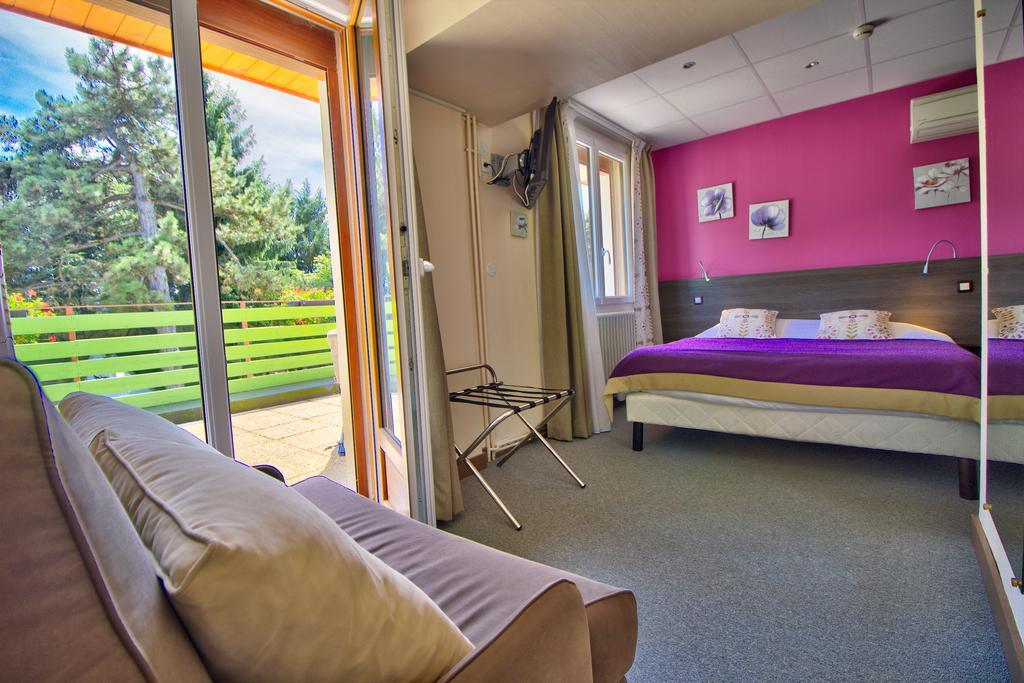 Logis Hotel Restaurant Le Chalet Du Mont Roland Sampans 외부 사진