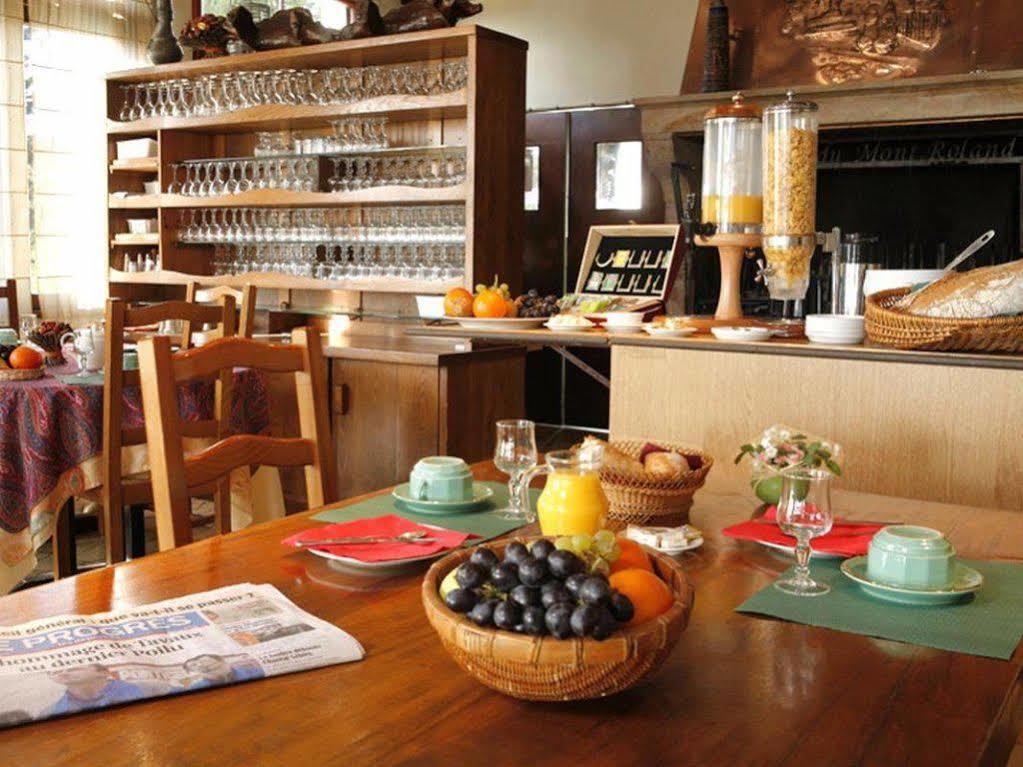 Logis Hotel Restaurant Le Chalet Du Mont Roland Sampans 외부 사진